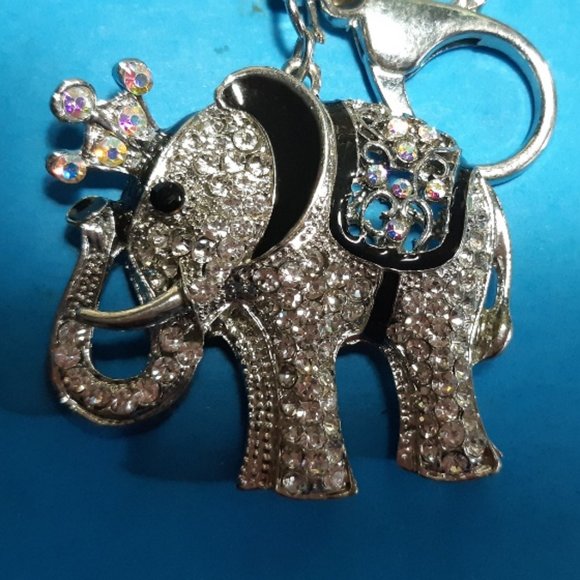 Beautiful Bejeweled Elephant Key Chain - Picture 2 of 3